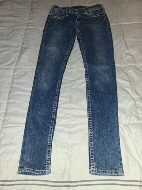 Silver "Suki" Skinny Jeans Size 27×31